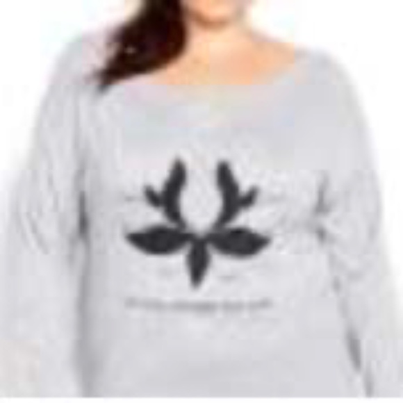 ASYMMETRIC HEM TOP, LIGHT GREY, SIZE 4X, LONG SLEEVES WITH THUMBHOLES, BOAT NECK - Picture 1 of 1